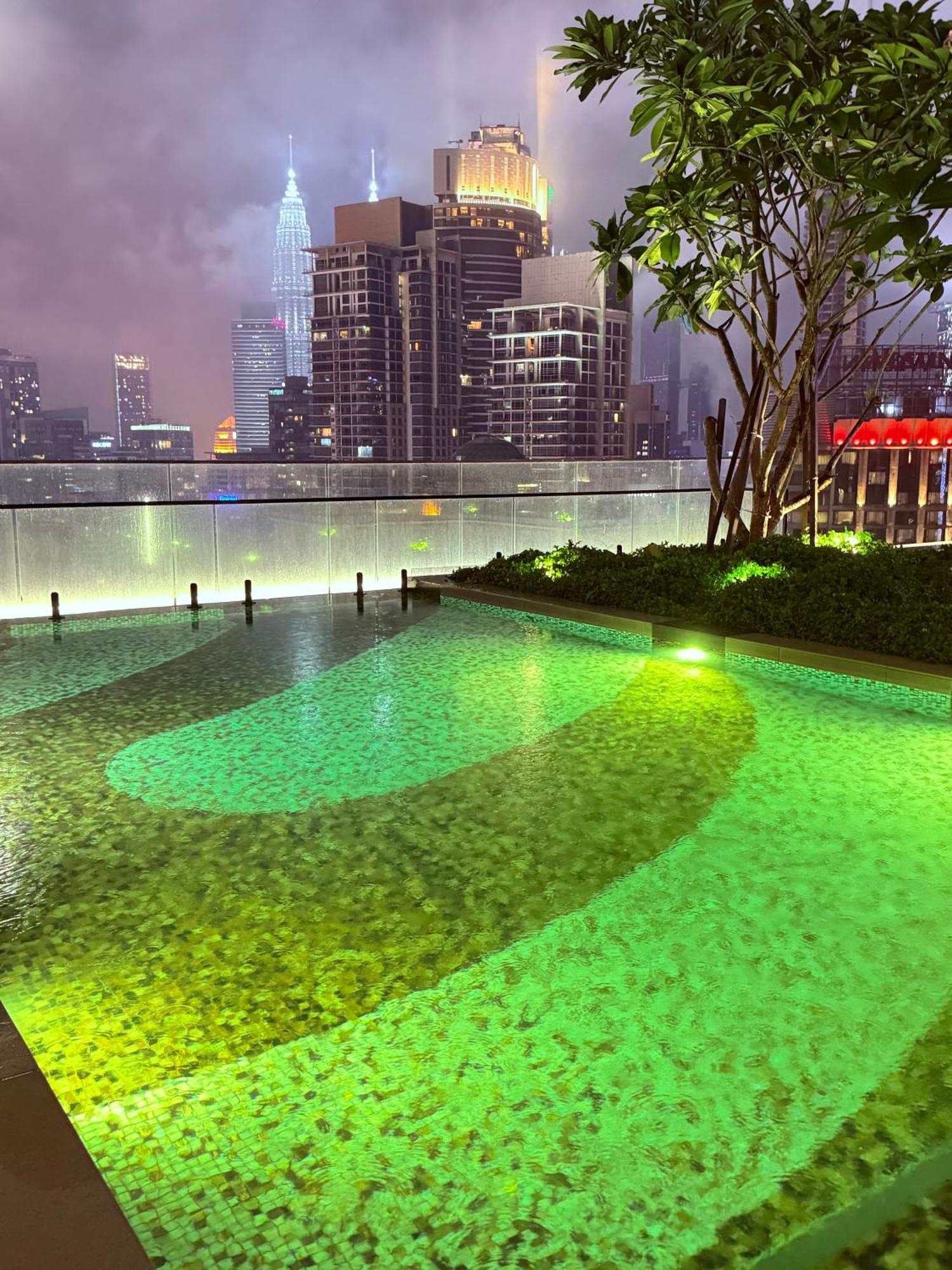 Maxx Royal Axon Bukit Bintang Apartment Куала Лумпур Екстериор снимка